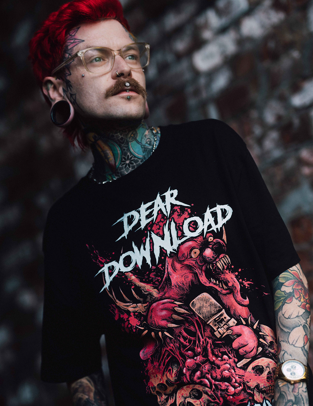 DEAR DOWNLOAD X BROKEN DAY TEE