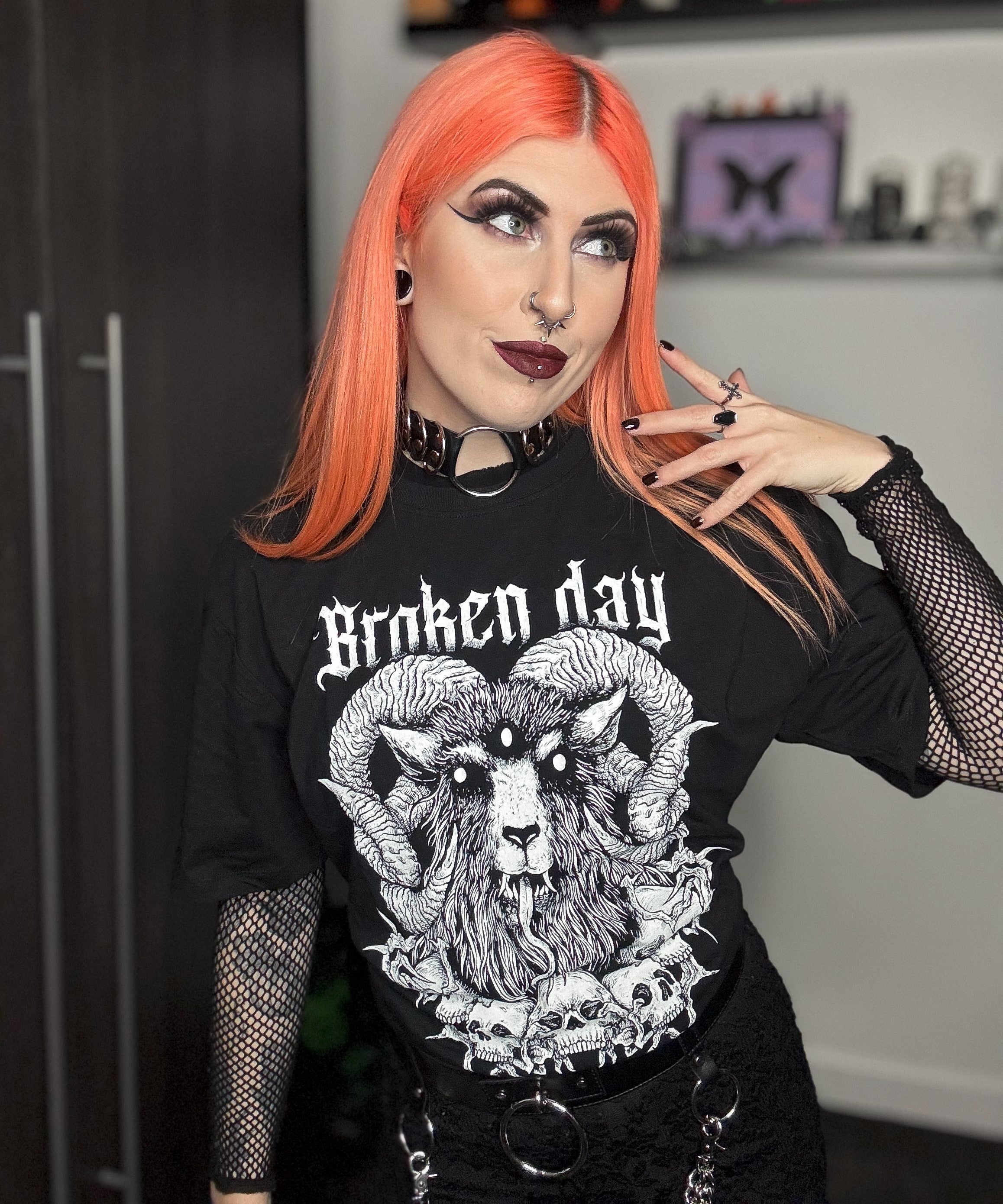 'HELL BEAST' TEE